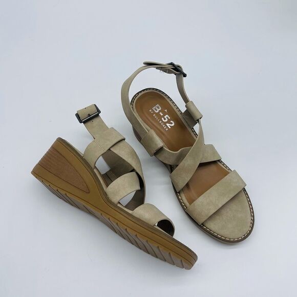 B-52 by Bullboxer
Ivvy buckle sandal - Picture 3 of 7